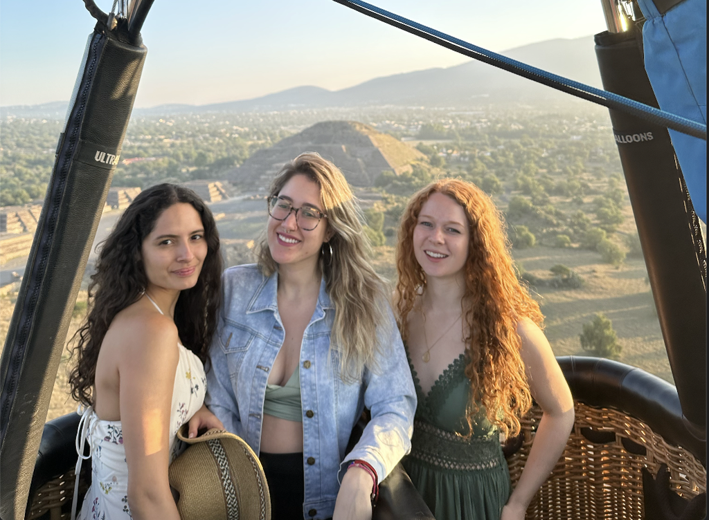 Hot air balloon flight with breakfast